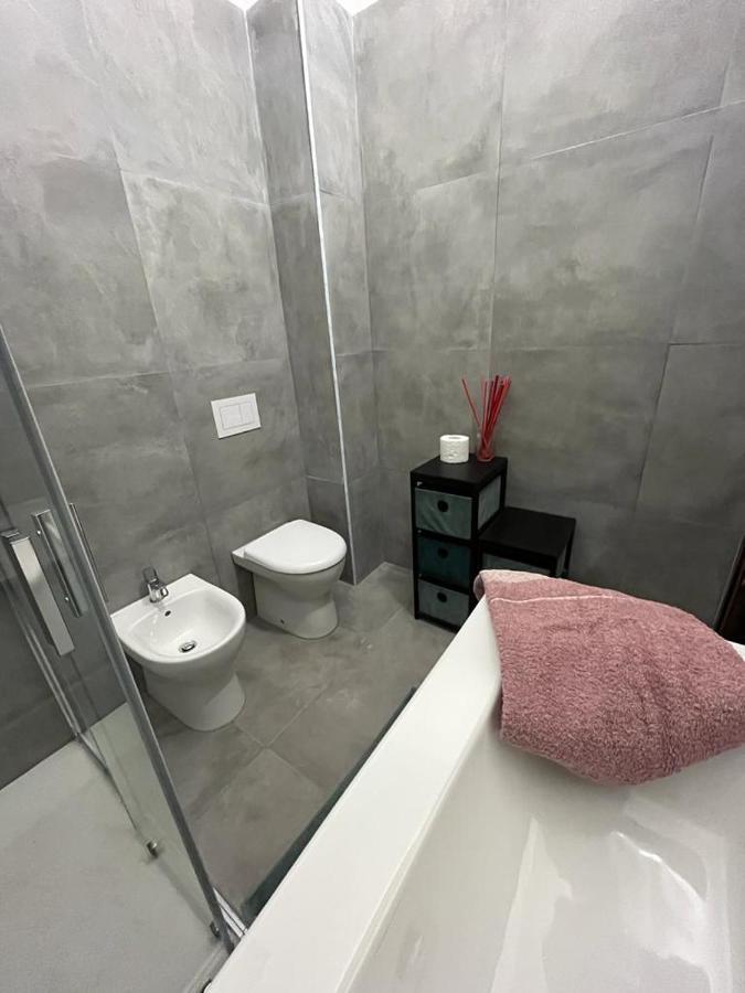 Appartamento Timeless Con Piscina E Tennis Valbrona Exterior foto